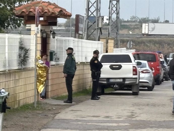 Entrada principal de la residencia de Villafranca de Ebro donde este viernes han muerto diez residentes a causa de un incendio.