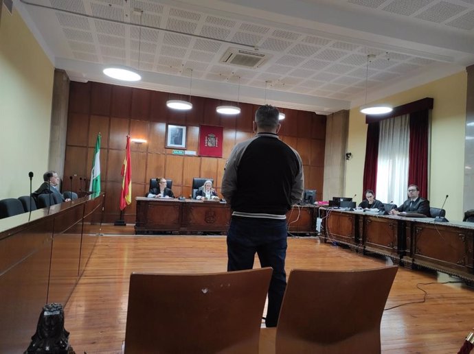 El acusado durante la vista celebrada en la Audiencia de Jaén