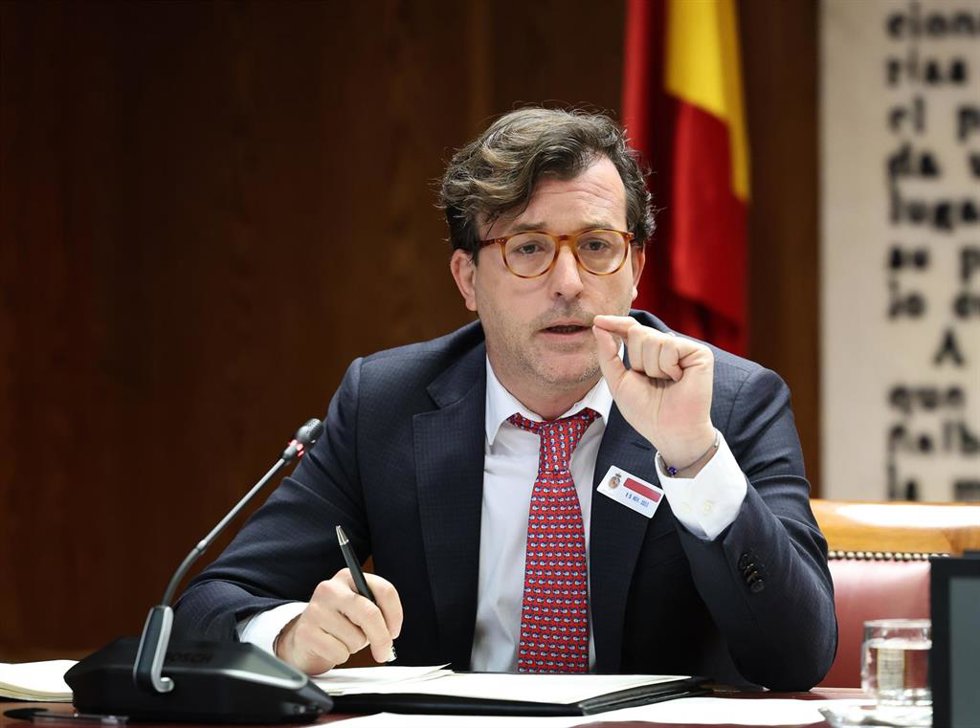 El exjefe del Gabinete del exministro José Luis Ábalos, Ricardo Lorka Mar, comparece en la comisión de investigación por el caso Koldo, en el Senado, a 15 de noviembre de 2024, en Madrid (España).