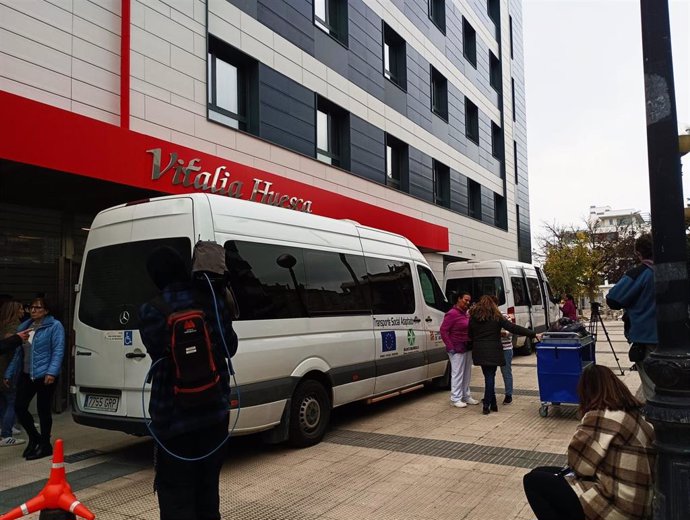 Los usuarios de la residencia que han salido ilesos del incendio se encuentran ya en la residencia Vitalia de Huesca.