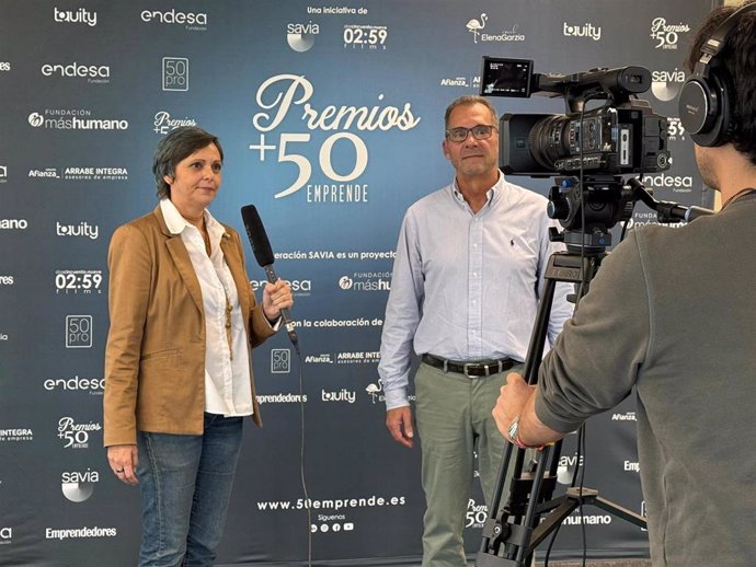 Participantes en la gira de Premios +50 Emprende de Generación SAVIA, de Fundación Endesa