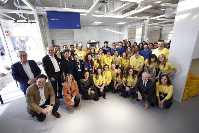 Reapertura de la tienda de IKEA en el área comercial de El Alisal en Santander