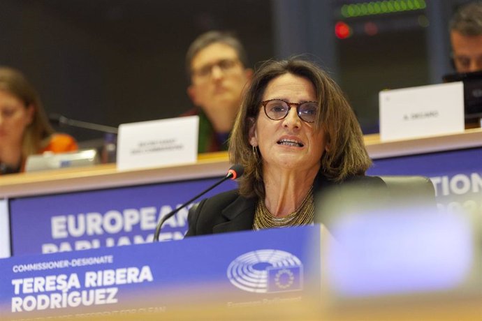 La candidata a la vicepresidencia ejecutiva de Transición Limpia, Justa y Competitiva, y a la cartera de Competencia de la Comisión Europea, Teresa Ribera, durante su intervención en el Parlamento Europeo en el proceso de audiencia para la confirmación de