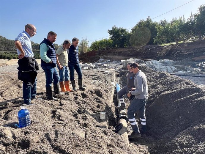 Técnicos de Axaragua visitan daños en Axarquía por la DANA.