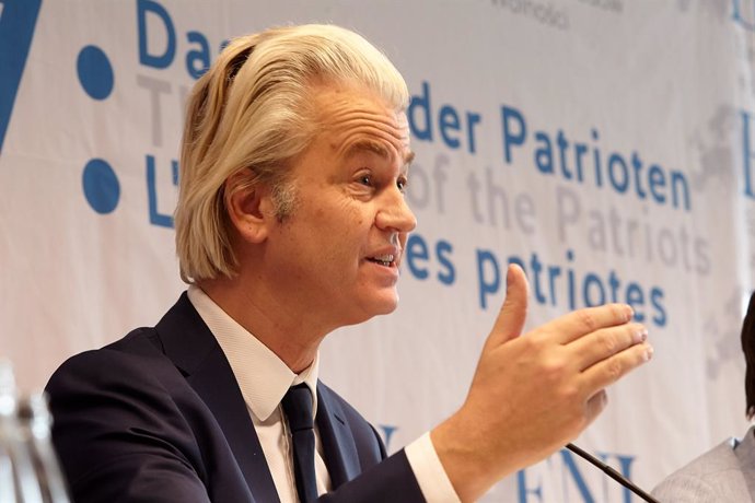 Archivo - FILED - 21 January 2017, Rhineland-Palatinate, Koblenz: Geert Wilders, Dutch politician attends the congress of the right-wing populist ENF group in the European Parliament. Talks to form a government in the Netherlands got off to a chaotic star