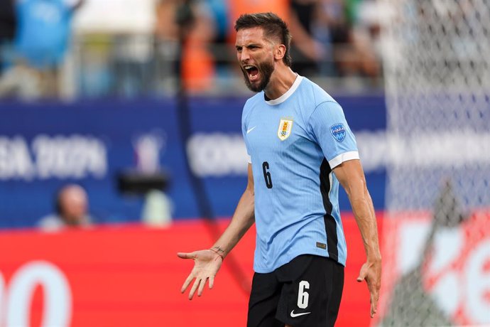 Archivo - 13 July 2024, US, Charlotte: Uruguay's Rodrigo Bentancur celebrates scoring his side's first goal during the CONMEBOL Copa America 2024 3rd place soccer match between Uruguay and Canada at Bank of America Stadium. Photo: Cory Knowlton/ZUMA Press