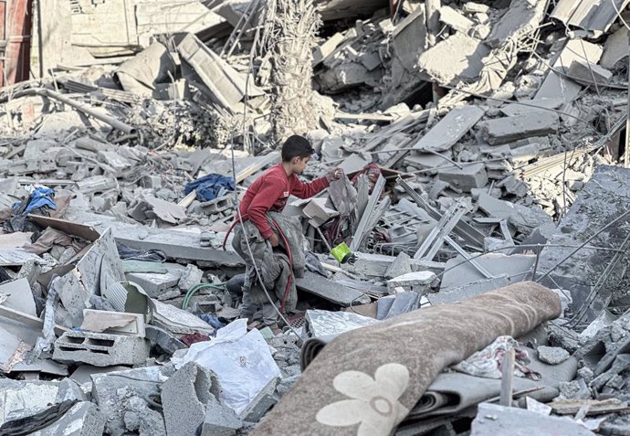 November 7, 2024, Nuseirat, Gaza Strip, Palestinian Territory: Palestinians check the damage following Israeli strikes in Nuseirat refugee camp in the central Gaza Strip, on November 07, 2024, amid the ongoing war between Israel and Hamas militants