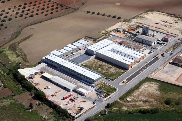 Archivo - Polígono industrial en la provincia de Huelva. 