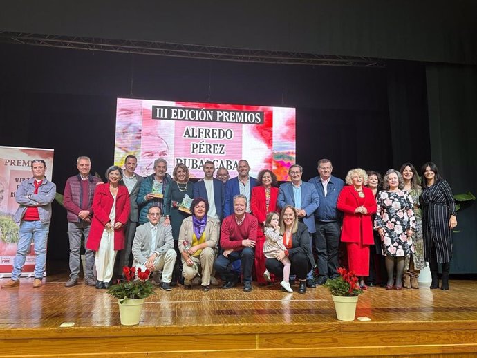 Acto de entrega de los Premios Alfredo Pérez Rubalcaba, del PSOE de Padul (Granada)