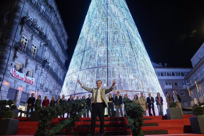 Abel Caballero durante el encendido de las luces de Navidad de Vigo.