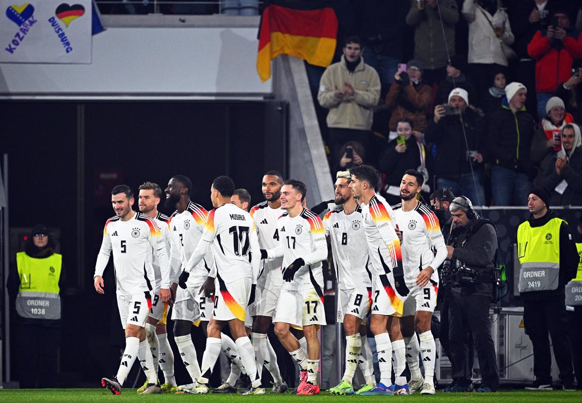 Germany sets a record in the Nations League and the Netherlands scores after Adam Szalai’s scare