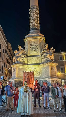 Archivo - Rosario de la Hermandad Matriz de Almonte (Huelva) por las calles de Roma el pasado mes de septiembre.