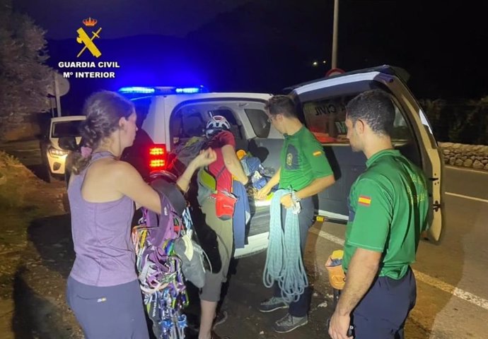 Rescatan a una pareja de escaladores tras quedar atrapados a 250 metros de altura en Sa Gubia (Mallorca)