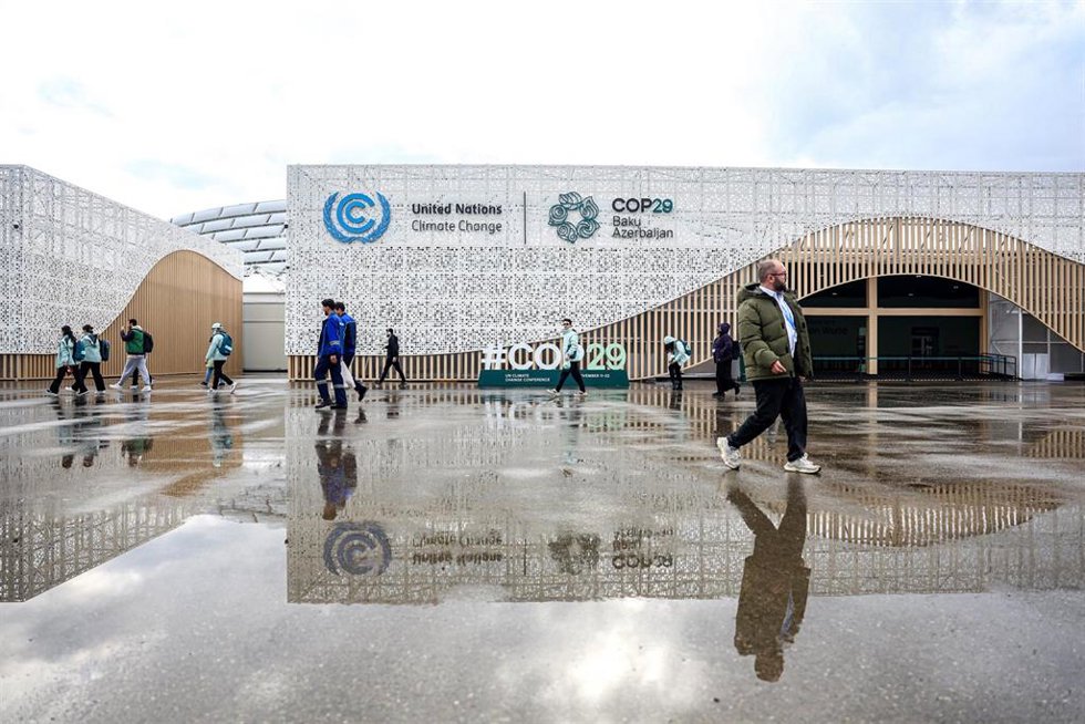 10 November 2024, Azerbaijan, Baku: The entrance walkway for guests at the UNFCCC COP29 Climate Conference site the day before the opening ceremony in Baku. This year's COP is thought to be the one of the most complex in it's history, as the world deals