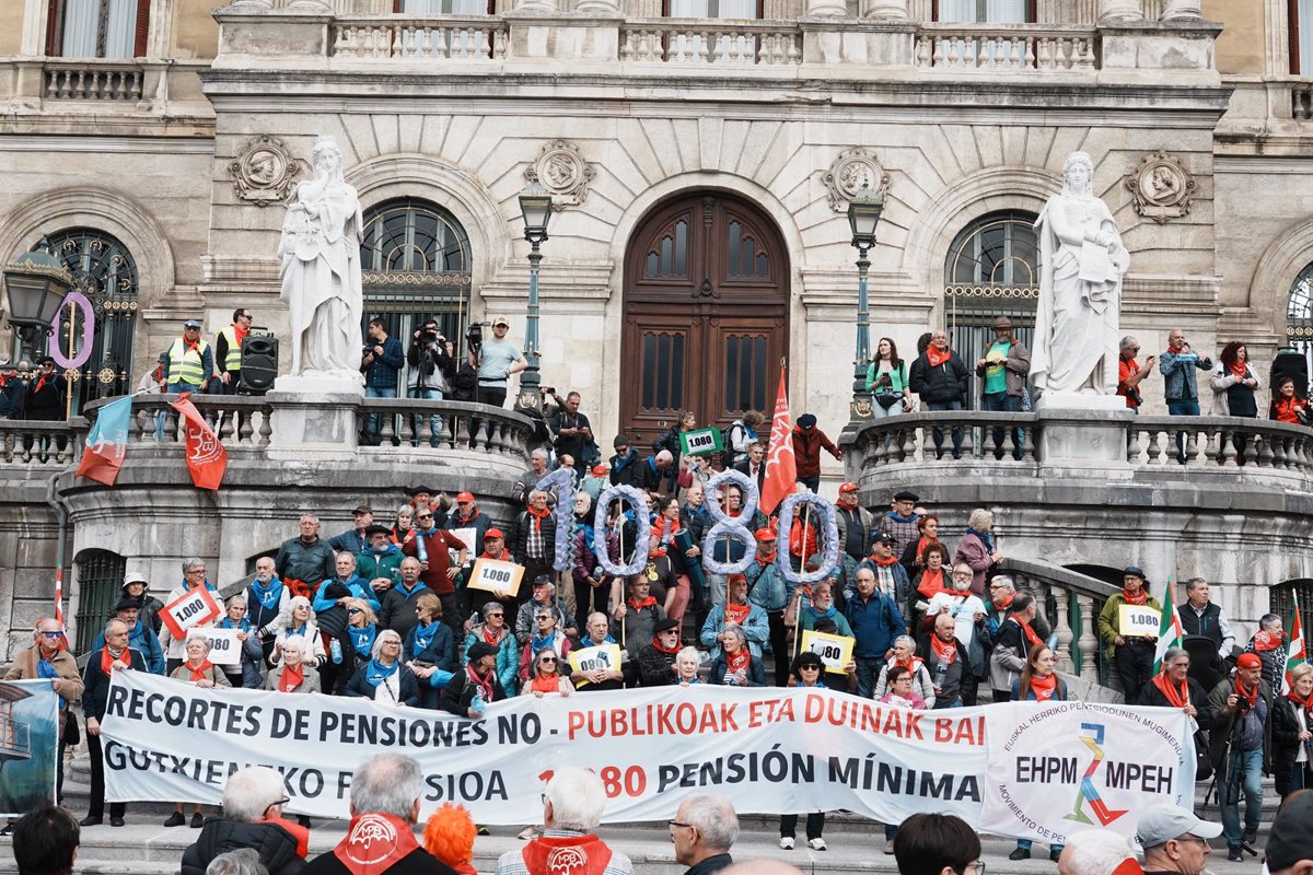 Pensionistas vascos exigirán el jueves en Vitoria que los Presupuestos de 2025 incluyan un complemento a las pensiones