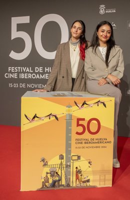 La joven realizadora chilena Laura Donoso ha presentado este domingo su ópera prima, 'Sariri' (Chile,2024), con la que compite por el Colón de Oro en la Sección Oficial de Largometrajes del Festival de Cine Iberoamericano de Huelva.