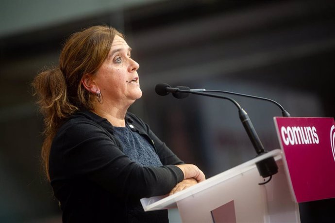 La nueva coordinadora de los Comuns y concejal en el Ayuntamiento de Barcelona, Gemma Tarafa, en la IV Assemblea de los Comuns