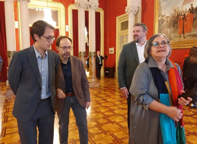 Los portavoces de PSIB-PSOE, MÉS per Mallorca y Més per Menorca en el Parlament y la diputada de Unidas Podemos en la Cámara