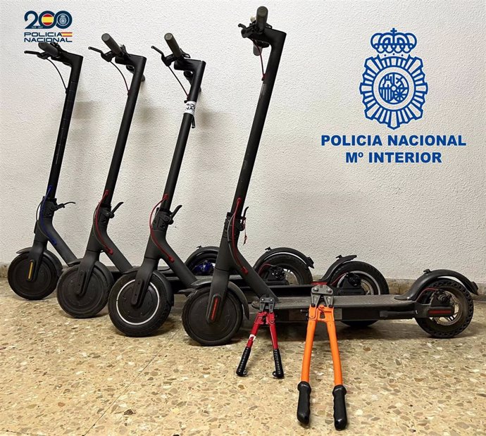 La Policía Nacional lanza una campaña preventiva para evitar la sustracción de patinetes eléctricos