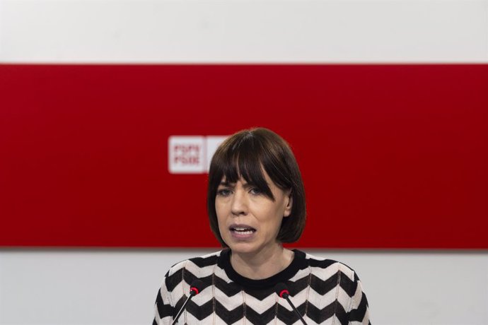 La secretària general del PSPV-PSOE i ministra de Ciència, Innovació i Universitats, Diana Morant, oferix una roda de premsa en la seu del PSPV-PSOE, a 16 de novembre del 2024, a València, Comunitat Valenciana (Espanya).