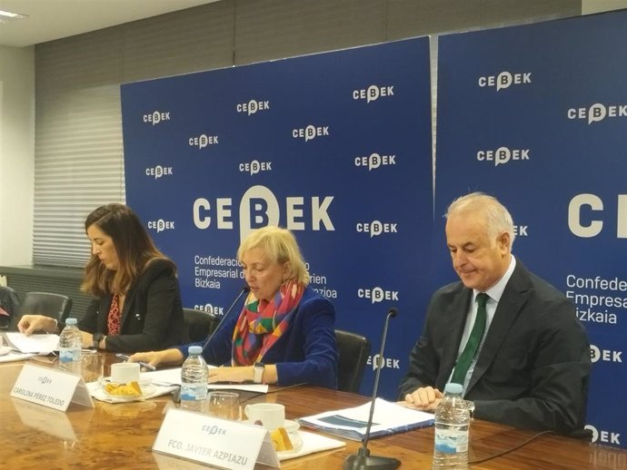 Responsables de Cebek en una rueda de prensa en Bilbao