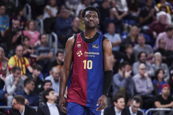 Chimezie Metu of FC Barcelona looks on during the Liga Endesa ACB, match played between FC Barcelona and Valencia Basket at Palau Blaugrana on November 17, 2024 in Barcelona, Spain.