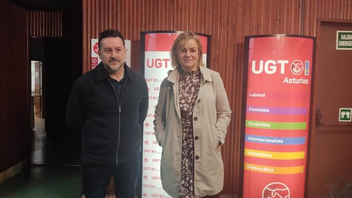 El secretario General de UGT Asturias, Javier Fernández Lanero y la diputada del Grupo Mixto, Covadonga Tomé.