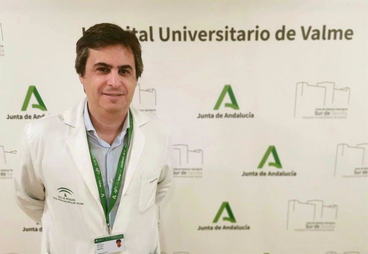 Doctor Nicolás Merchante from Valme, new president of the Andalusian Society of Infectious Diseases