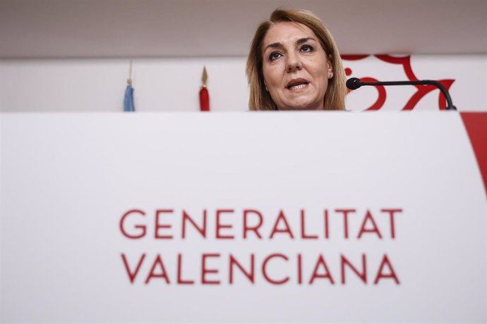 La vicepresidenta del Consell y consellera de Servicios Sociales, Igualdad y Vivienda, Susana Camarero, durante una rueda de prensa tras comenzar a ser la nueva portavoz del Consell