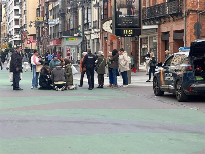 Caída producida este sábado en la avenida Ordoño II de León