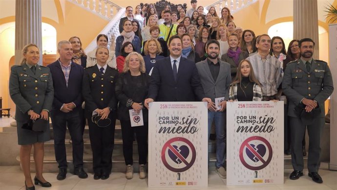 Presentación de la nueva campaña municipal de Sevilla por el 25N