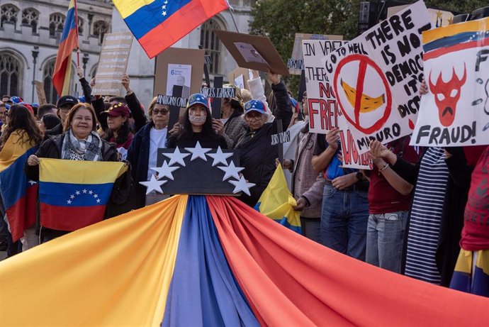 Archivo - Protesta contra el Gobierno de Nicolás Maduro en Londres