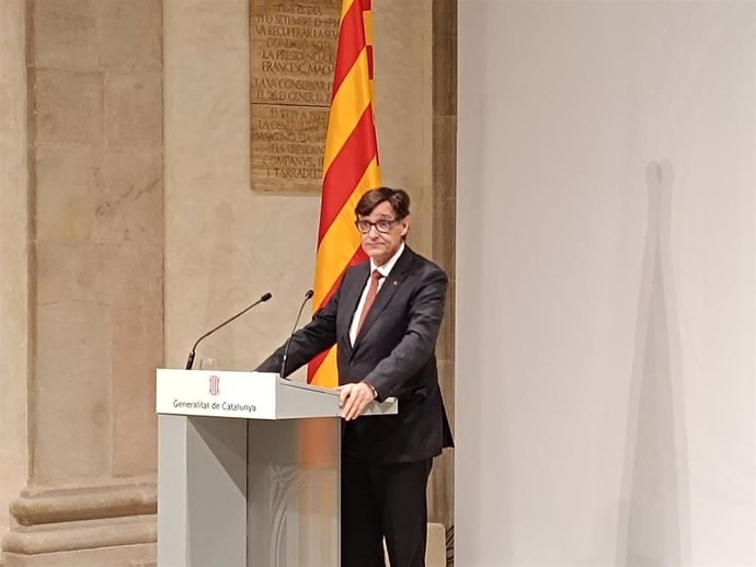 El presidente de la Generalitat, Salvador Illa, durante su intervención de este lunes