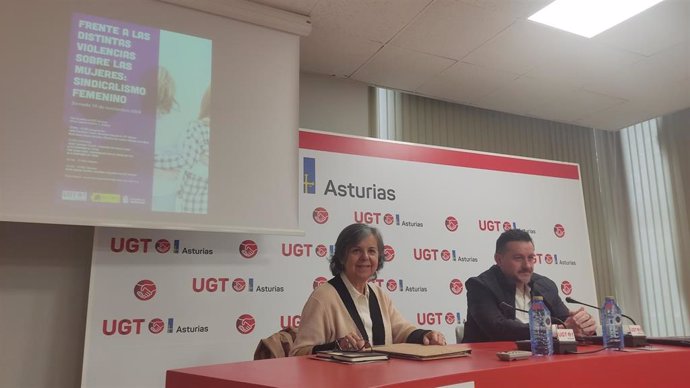 La directora de Igualdad, María Jesús Álvarez y el secretario general de UGT Asturias, Javier Fernández Lanero.