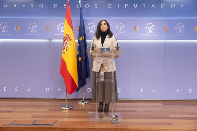 La portavoz de VOX en el congreso de los diputados, Pepa Millán, durante una rueda de prensa.