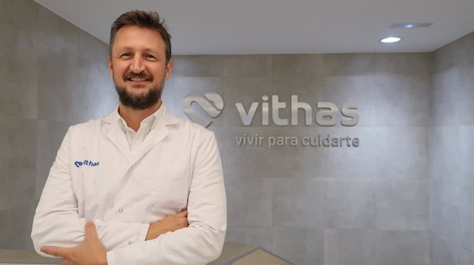 El doctor Bernabeu Wittel, Servicio Dermatología Digital Vithas Málaga