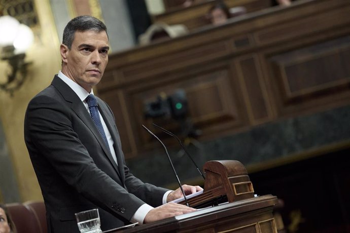 Archivo - El presidente del Gobierno, Pedro Sánchez, en el Congreso de los Diputados, a 9 de octubre de 2024, en Madrid (España).