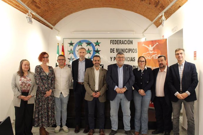 La Fundación España Activa presenta en Mérida la campaña 'Actívate por una Vida Mejor' para frenar el sedentarismo juvenil.