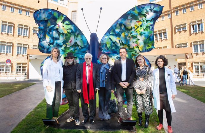 Escultura de Lolo Garner para conmemorar el 50 aniversario del Hospital Nacional de Parapléjicos.