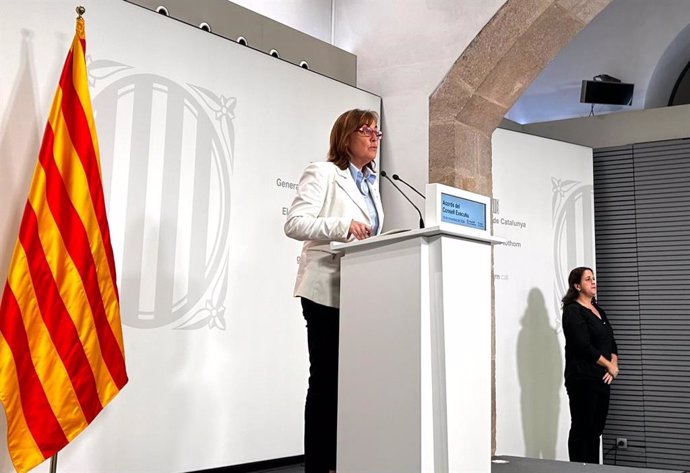 La consellera y portavoz del Govern, Sílvia Paneque, en una rueda de prensa en el Palau de la Generalitat