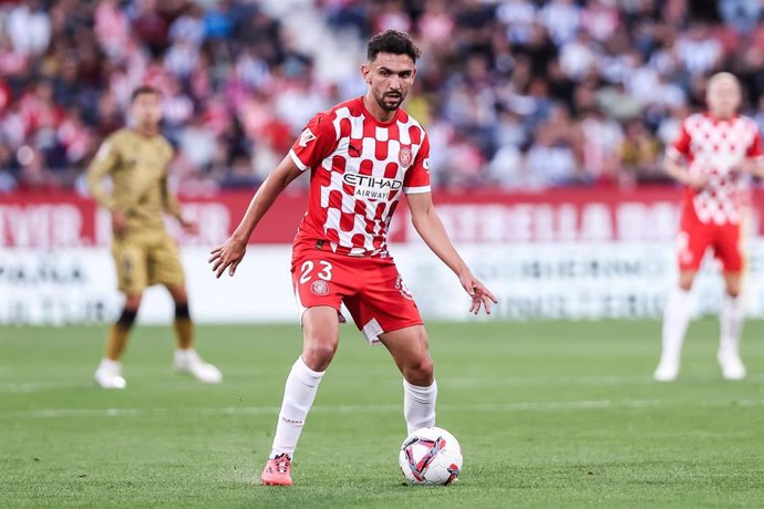 Ivan Martin of Girona FC in action during the Spanish league, La Liga EA Sports, football match played between Girona FC and Real Sociedad at Estadio de Montilivi on October 19, 2024 in Girona, Spain.