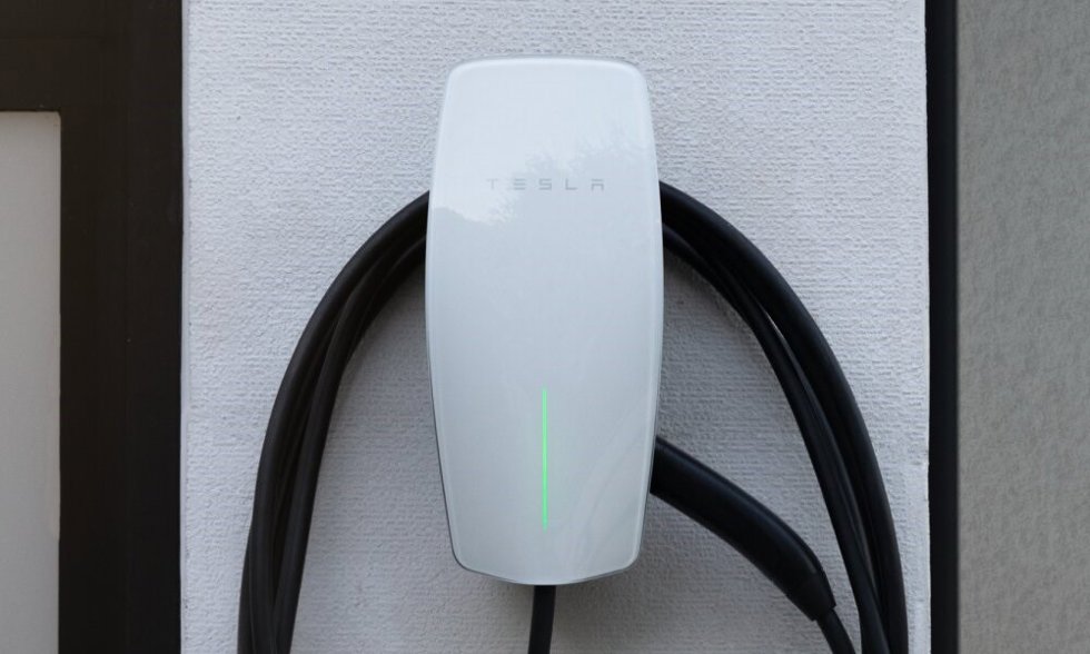 El Wall Connector de Tesla integra la solución de reembolso de carga doméstica de Monta para flotas corporativas.