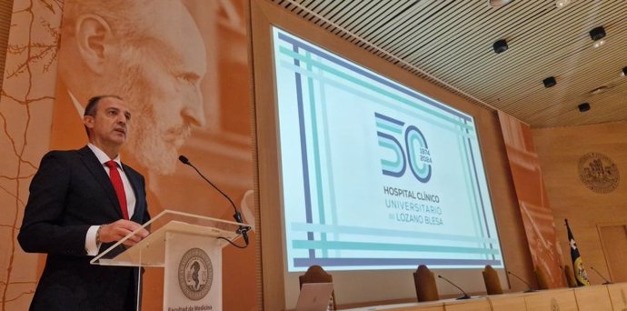 El consejero de Sanidad interviene en el acto institucional del 50 aniversario del Hospital Clínico Universitario Lozano Blesa de Zaragoza.