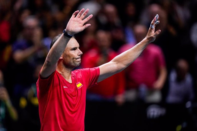 El tenista español Rafa Nadal tras la derrota ante el neerlandés Botic Van de Zandschulp.