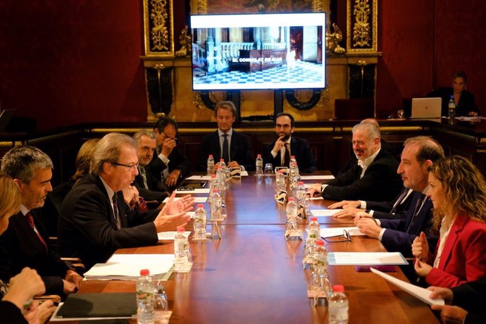 Reunión de la cúpula de la  Cámara de Barcelona con el conseller Ramon Espadaler.