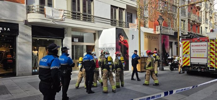 Policía Local y Bomberos de Valladolid se movilizan por un aviso en la calle Santiago