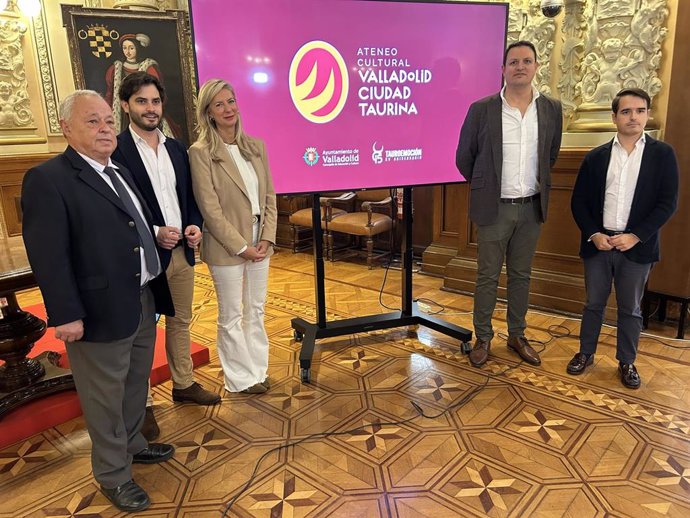 Presentación del programa Ateneo Cultural Valladolid Ciudad Taurina en el Ayuntamiento de Valladolid.