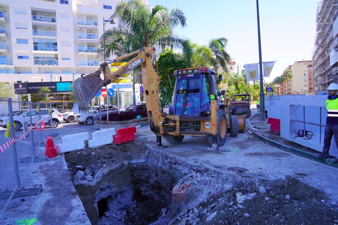 Estepona acomete obras en el embovedado del Río Monterroso para mejorar la red de saneamiento