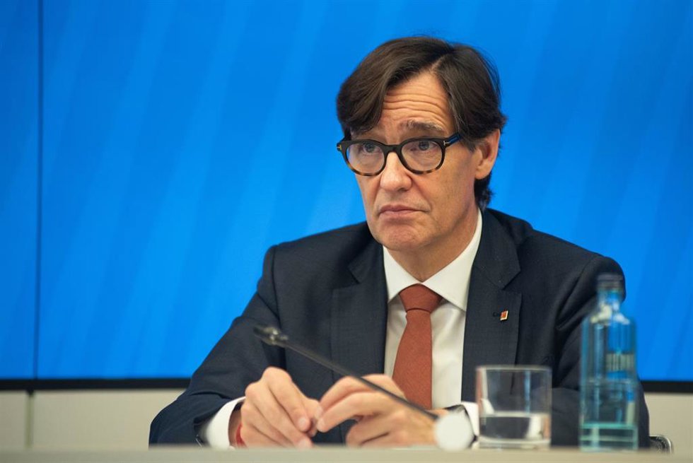 El presidente de la Generalitat de Cataluña, Salvador Illa, durante el acto de traspaso de la presidencia de Port de Barcelona, a 15 de noviembre de 2024, en Barcelona, Cataluña (España). José Alberto Carbonell fue nombrado el pasado 29 de octubre nuevo