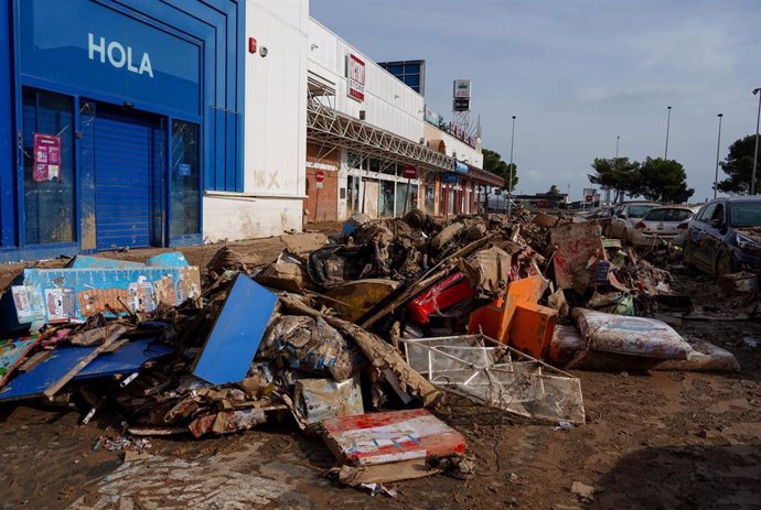 Estragos ocasionados en el polígono al Alfafar, a 14 de noviembre de 2024, en Alfafar, Valencia, Comunidad Valenciana (España). 